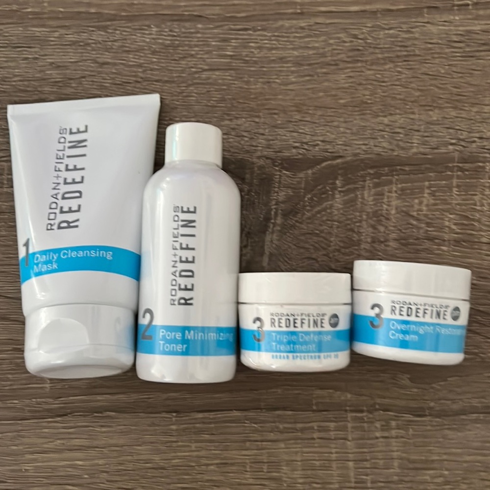 Rodan + Fields redefine 4 piece set